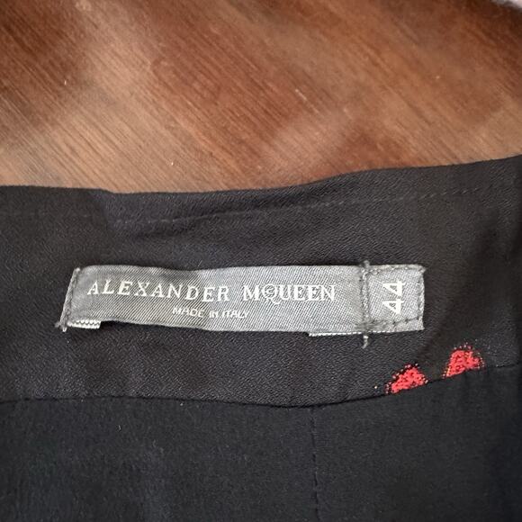 Alexander McQueen Black Embroidered Skirt Size IT 44 Pleated NWT Avant Garde - Picture 11 of 13